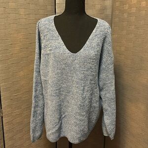 Blue and white GAP sweater XL